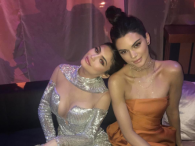 Siostry Jenner na Złotych Globach